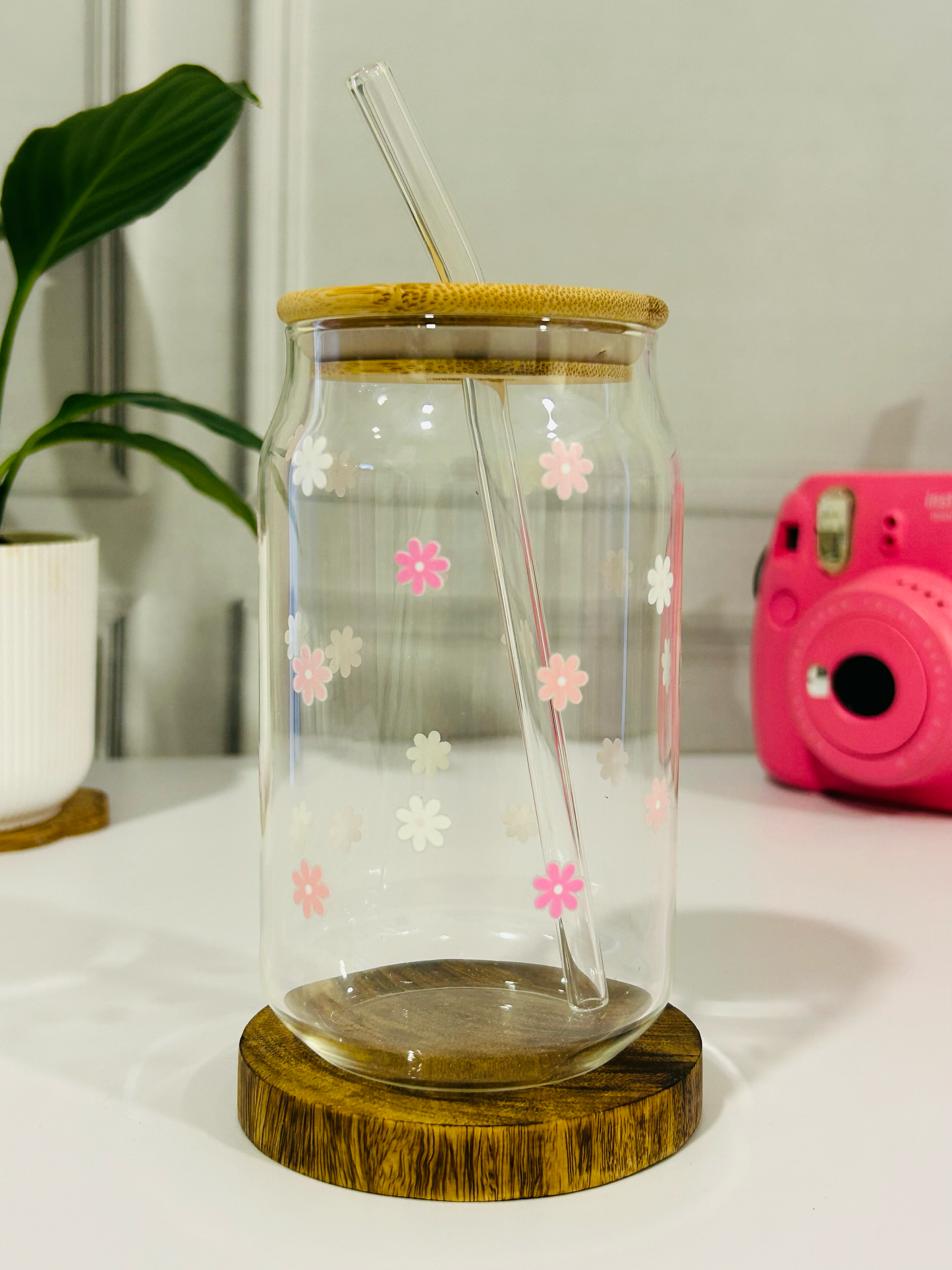 Pink Daisy Daydream - Glass Tumbler with Bamboo Lid & Straw