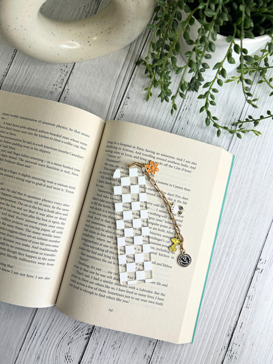Vanilla Lace – Coquette Charm Bookmark